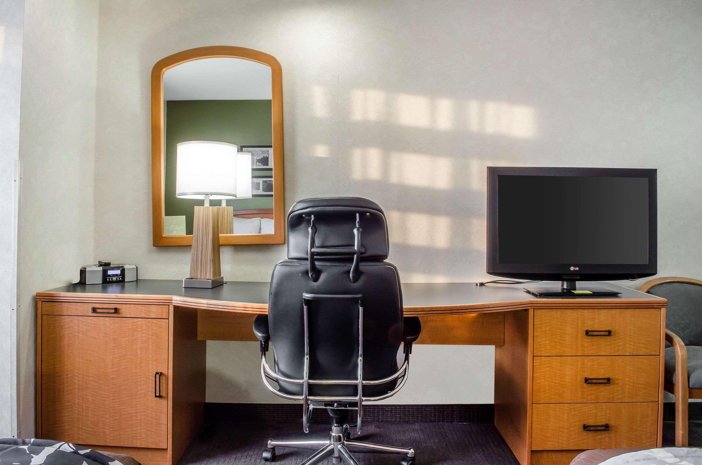 Sleep Inn & Suites Bensalem Dış mekan fotoğraf