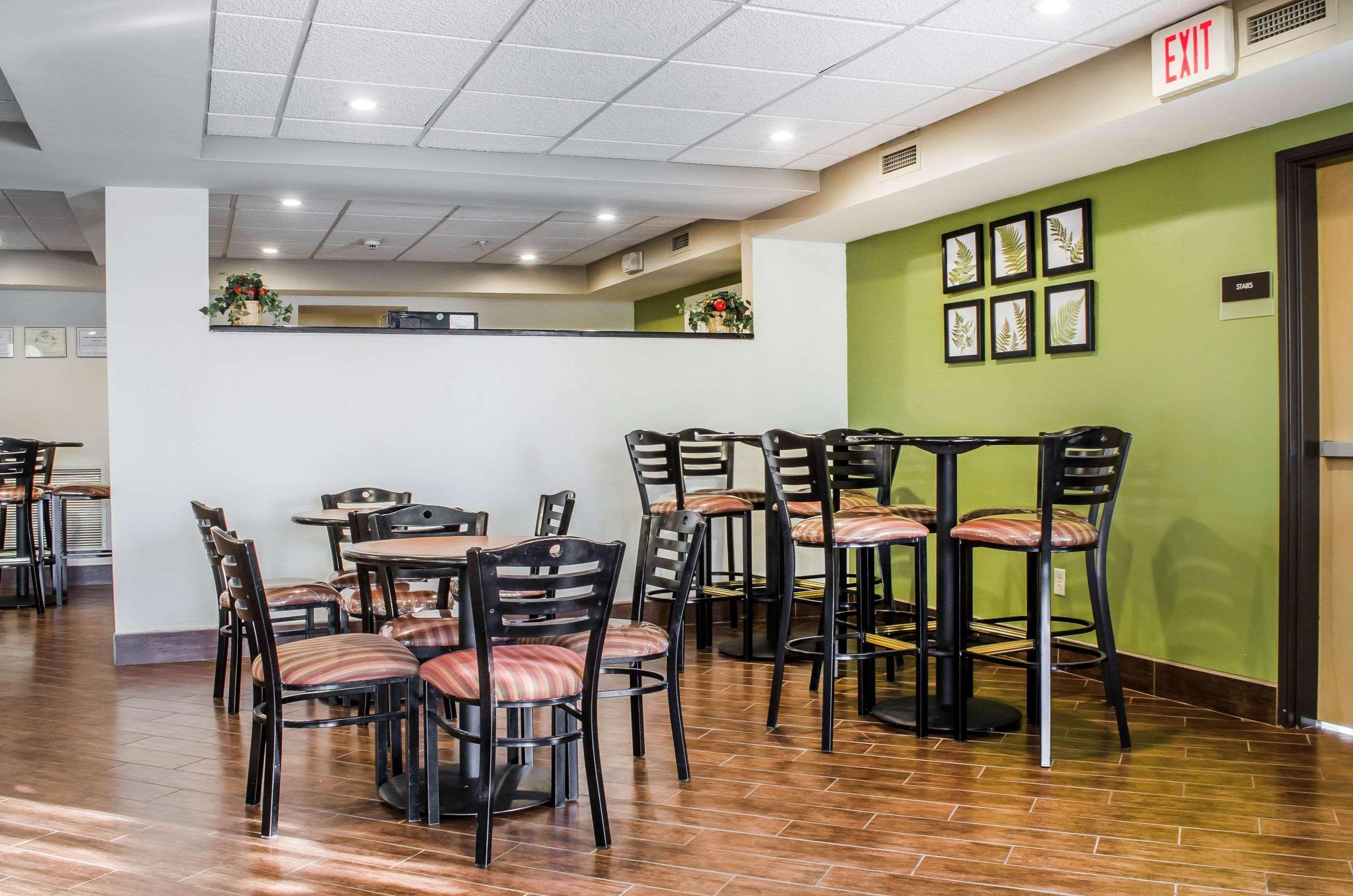 Sleep Inn & Suites Bensalem Dış mekan fotoğraf