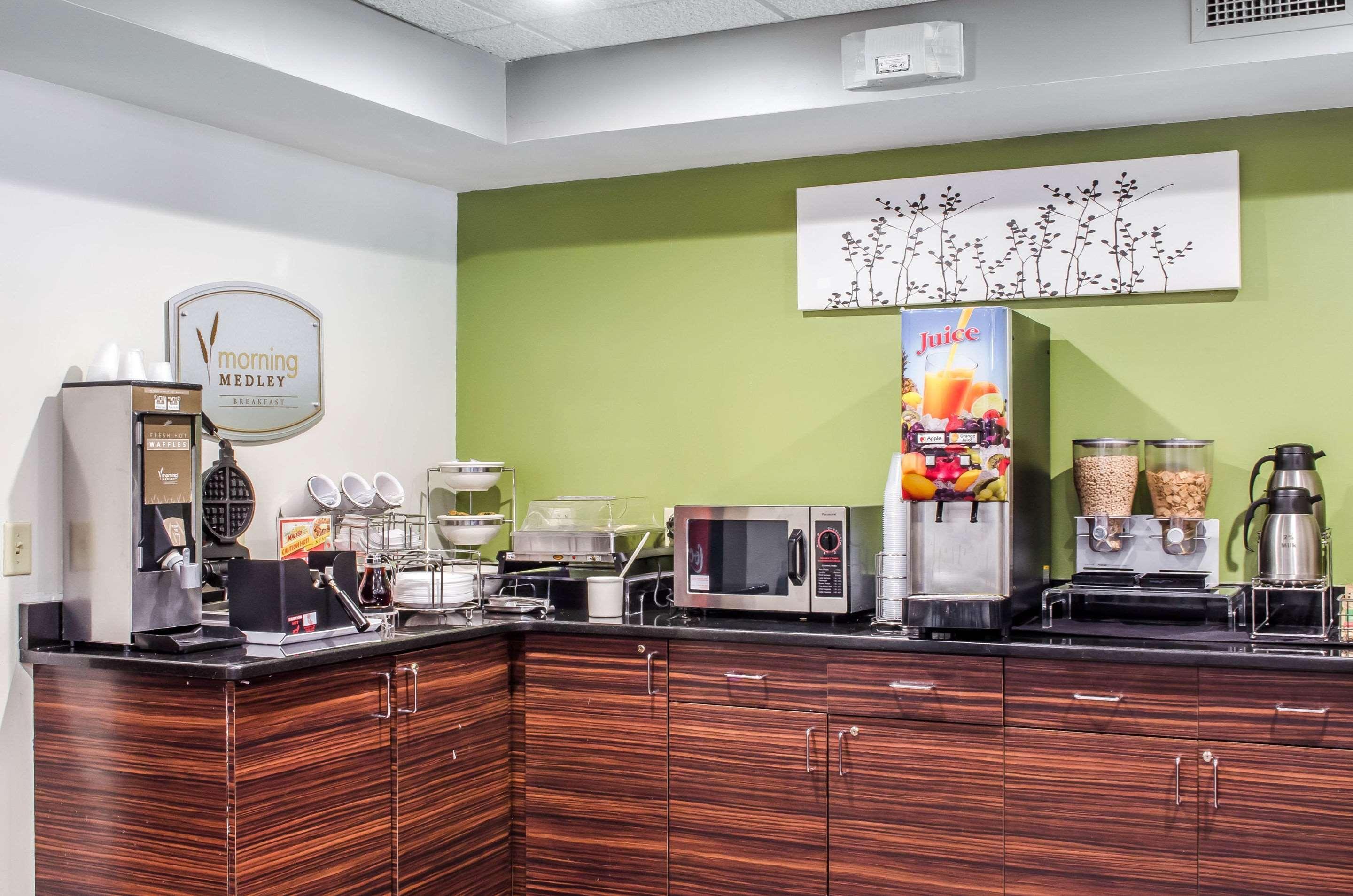 Sleep Inn & Suites Bensalem Dış mekan fotoğraf